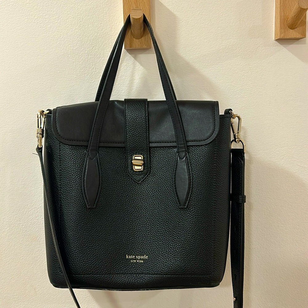 Kate Spade, Essential Medium North South Tote in black